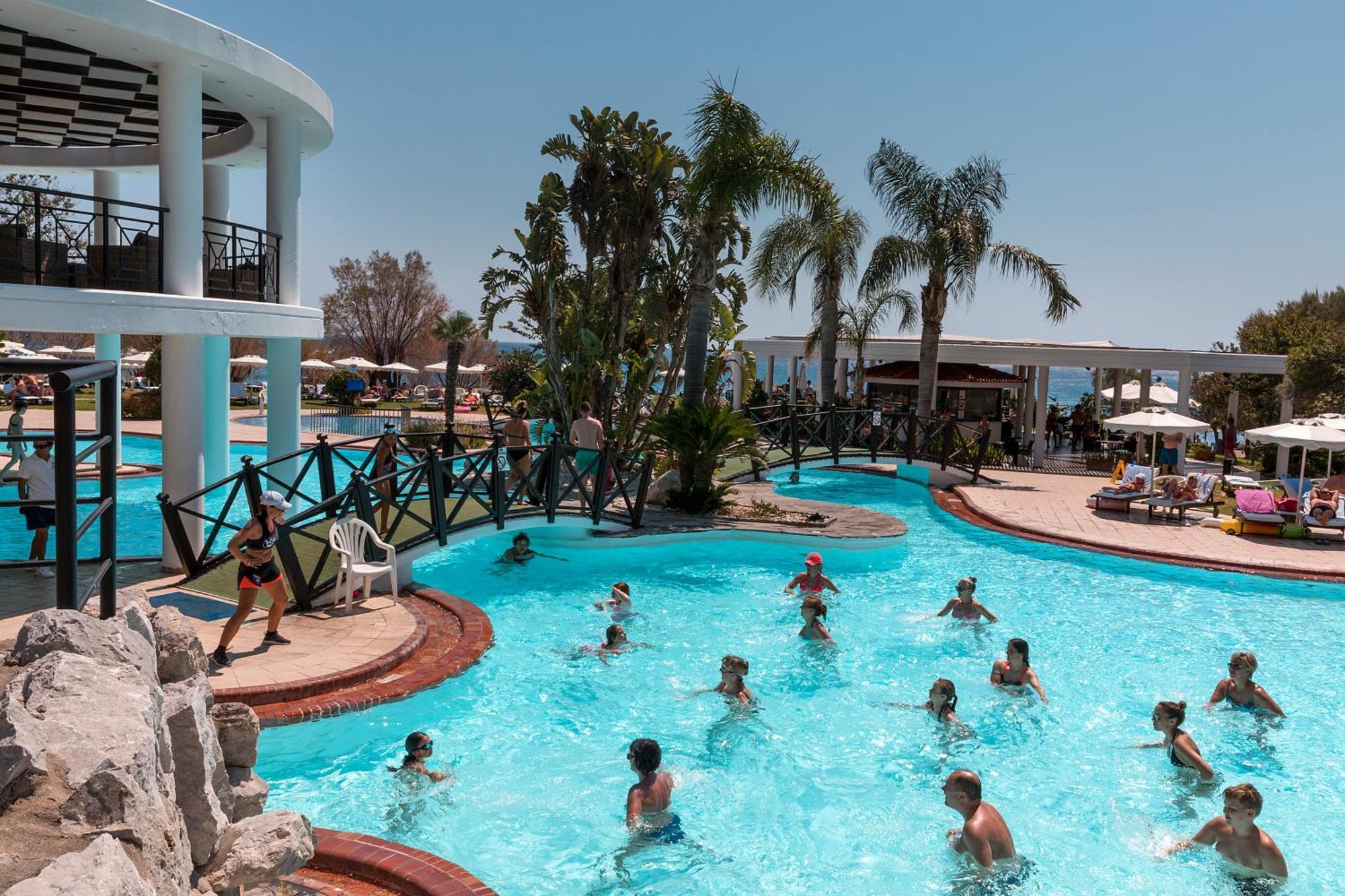 פליראקי Calypso Beach מראה חיצוני תמונה